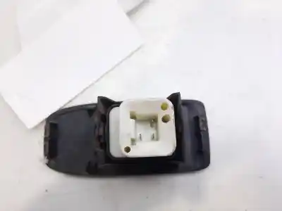 Pezzo di ricambio per auto di seconda mano interruttore alzacristalli anteriore destro per mitsubishi montero (v60/v70) 3.2 di-d avance riferimenti oem iam mr445659  