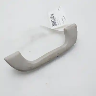 Second-hand car spare part left front handle for subaru xv active oem iam references 92041aj000me  