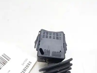 Pezzo di ricambio per auto di seconda mano comando pulito per opel corsa d sport riferimenti oem iam 09185413  