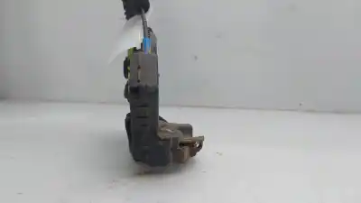 Recambio de automóvil de segunda mano de cerradura puerta delantera izquierda para toyota land cruiser (j12) 3.0 turbodiesel referencias oem iam 6904033232
