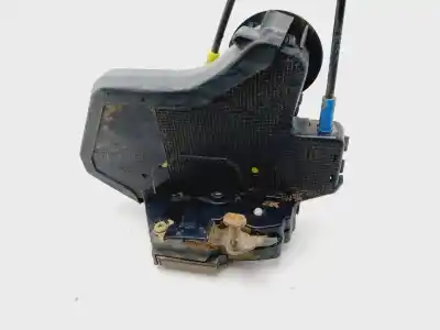 Recambio de automóvil de segunda mano de cerradura puerta trasera derecha para toyota land cruiser (j12) 3.0 turbodiesel referencias oem iam 6903033272