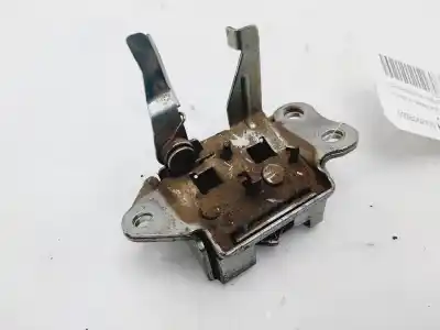 Автозапчастина б/у замок багажника / ворот для toyota yaris (ncp1/nlp1/scp1) 1.0 linea terra посилання на oem iam 6935052170  