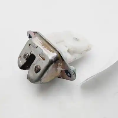 Second-hand car spare part trunk lock for subaru xv active oem iam references 63032fg100  