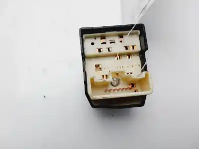 Second-hand car spare part rearview side mirror switch for toyota corolla (e12) 2.0 d-4d sol sedán oem iam references 183574  