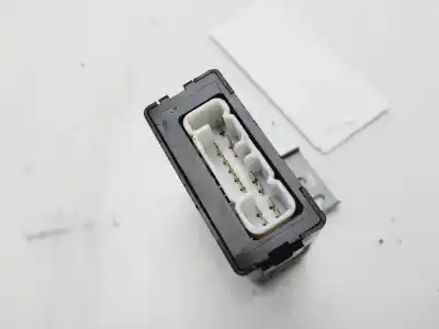 Pezzo di ricambio per auto di seconda mano modulo elettronico per toyota corolla (e12) 2.0 d-4d sol sedán riferimenti oem iam 8865002380  