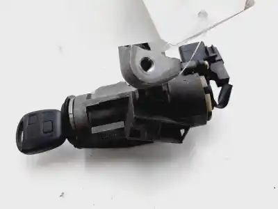 Second-hand car spare part ignition switch for toyota corolla (e12) 2.0 d-4d sol sedán oem iam references 45020024