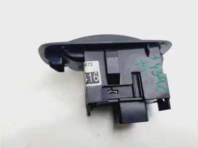 Second-hand car spare part rear left power window switch for toyota corolla (e12) 2.0 d-4d sol sedán oem iam references 8480102411