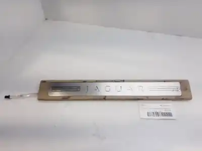 Peça sobressalente para automóvel em segunda mão moldagem por jaguar xf i (x250) 2.7 d referências oem iam 8x2313201af