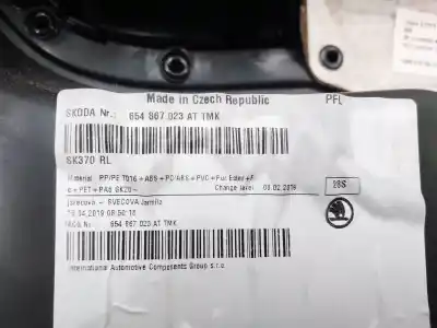Автозапчасти б/у обивка задней левой двери за skoda scala (nw) ambition 116 cv / 85 kw ссылки oem iam 654867023at  