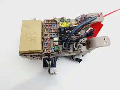 Second-hand car spare part fuse box unit for toyota corolla (_e12_) 1.4 d (nde120_) oem iam references 8264113040  