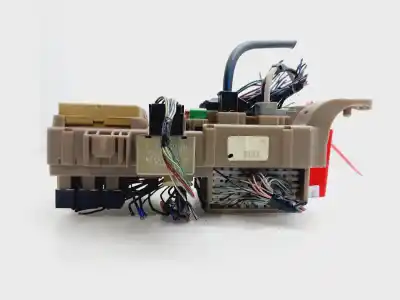 Second-hand car spare part fuse box unit for toyota corolla (_e12_) 1.4 d (nde120_) oem iam references 8264113040  