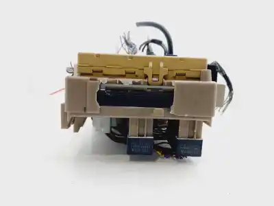 Second-hand car spare part fuse box unit for toyota corolla (_e12_) 1.4 d (nde120_) oem iam references 8264113040  