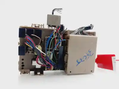 Second-hand car spare part fuse box unit for toyota corolla (_e12_) 1.4 d (nde120_) oem iam references 8264113040