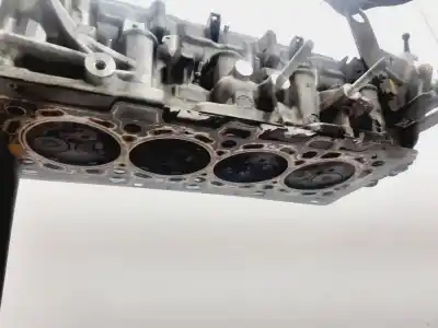 Pièce détachée automobile d'occasion CULASSE DU MOTEUR pour RENAULT SCENIC II  Références OEM IAM 8201144147  