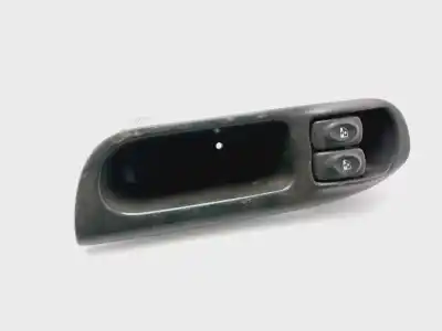 Peça sobressalente para automóvel em segunda mão botão / interruptor elevador vidro dianteiro esquerdo por renault scénic i monospace (ja0/1_, fa0_) 1.9 dti (ja1u) referências oem iam 7700431172  