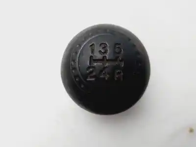 Pezzo di ricambio per auto di seconda mano POMELLO DELLA LEVA DEL CAMBIO per FIAT PUNTO BERLINA (188)  Riferimenti OEM IAM 0055347239  