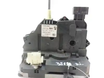 Second-hand car spare part left front door lock for opel corsa e selective oem iam references 13431841  
