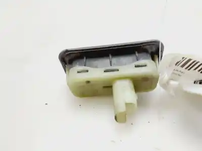 Second-hand car spare part tailgate back door handle for renault clio iii expression oem iam references 8200395515  