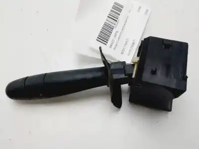Second-hand car spare part windshiel wiper switch for renault kangoo (f/kc0) authentique 64 cv / 47 kw oem iam references 8200299871   Second-hand car spare part windshiel wiper switch for renault kangoo (f/kc0) authentique 64 cv / 47 kw oem iam references 8200299871