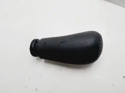 Pezzo di ricambio per auto di seconda mano POMELLO DELLA LEVA DEL CAMBIO per FIAT PUNTO BERLINA (188)  Riferimenti OEM IAM 0055347239  
