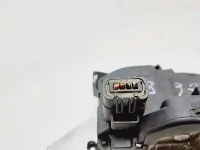 Pezzo di ricambio per auto di seconda mano serratura porta posteriore destra per renault clio iii expression riferimenti oem iam 8200300129