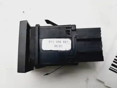 Автозапчастина б/у увага для skoda fabia (6y2/6y3) comfort посилання на oem iam 6y0959621  
