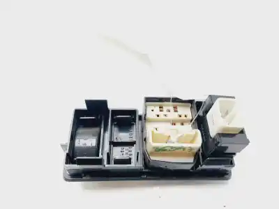 Second-hand car spare part rearview side mirror switch for toyota corolla (e12) 2.0 d-4d linea sol berlina oem iam references 8487205010  