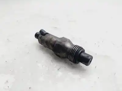 Second-hand car spare part injector for renault kangoo (f/kc0) authentique 64 cv / 47 kw oem iam references lcr6735404  