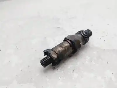 Second-hand car spare part injector for renault kangoo (f/kc0) authentique 64 cv / 47 kw oem iam references lcr6735404  