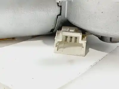 Pezzo di ricambio per auto di seconda mano motore tergicristallo posteriore per renault clio iii expression riferimenti oem iam 8200311486  