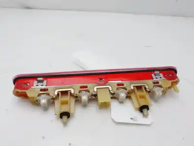 Peça sobressalente para automóvel em segunda mão farolim de travão central por peugeot 207 confort referências oem iam 9649986880