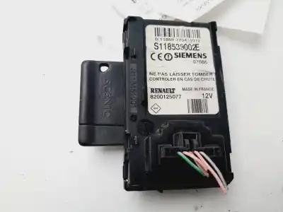 Pezzo di ricambio per auto di seconda mano interruttore di avviamento per renault scenic ii (jm) k9k732 riferimenti oem iam 8200125077  