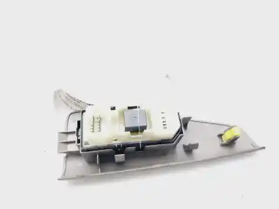 Second-hand car spare part rear right power window switch for toyota corolla (e12) 2.0 d-4d linea sol berlina oem iam references 8403013030