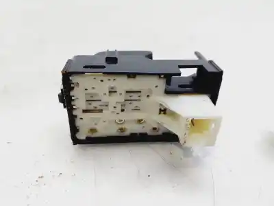 Peça sobressalente para automóvel em segunda mão botão / interruptor elevador vidro dianteiro direito por toyota auris hybrid feel  edition referências oem iam 0860a50