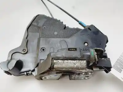 Second-hand car spare part front right door lock for toyota auris active oem iam references 6931052330
