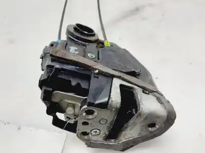 Second-hand car spare part rear right door lock for toyota auris active oem iam references 6905002180