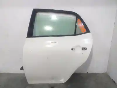 Second-hand car spare part rear left door for toyota auris active oem iam references 6700402260