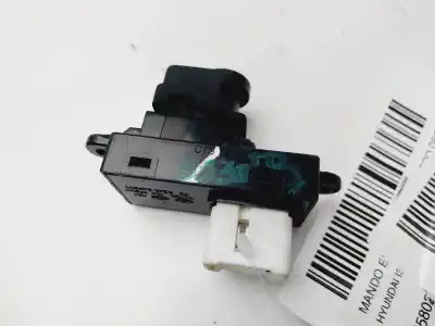 Peça sobressalente para automóvel em segunda mão botão / interruptor elevador vidro traseiro direito por hyundai i30 style referências oem iam 935802l010