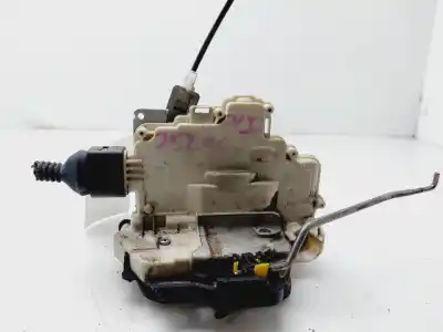 Автозапчастина б/у замок передніх дверей лівий для audi a4 avant (8e) 2.0 tdi (dpf) (125kw) посилання на oem iam 8e1837015aa  