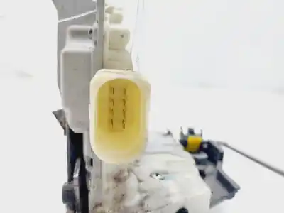 Автозапчастина б/у замок дверей заднього лівого для audi a4 avant (8e) 2.0 tdi (dpf) (125kw) посилання на oem iam 8e0839015aa   Автозапчастина б/у замок дверей заднього лівого для audi a4 avant (8e) 2.0 tdi (dpf) (125kw) посилання на oem iam 8e0839015aa