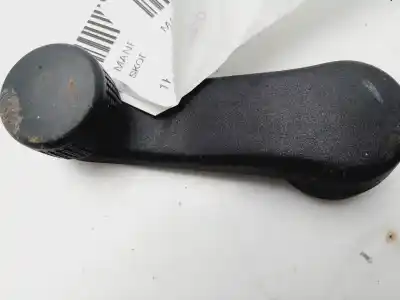 Second-hand car spare part rear right window crank handle for skoda fabia ii combi (545) 1.2 oem iam references 1h0837581d   Second-hand car spare part rear right window crank handle for skoda fabia ii combi (545) 1.2 oem iam references 1h0837581d