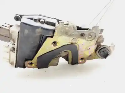 Peça sobressalente para automóvel em segunda mão fechadura da porta traseira esquerda por peugeot 605 srdt referências oem iam 913736