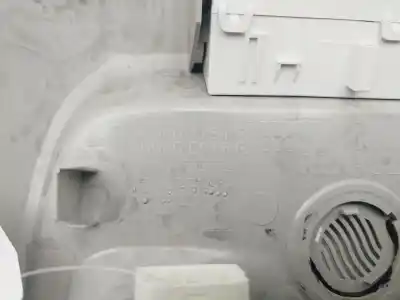 Автозапчасти б/у внутренний свет за renault clio iv (bh_) 0.9 tce 90 ссылки oem iam 969801754r  