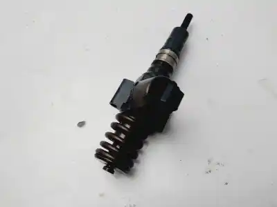 Pièce détachée automobile d'occasion injecteur pour volkswagen golf v (1k1) (10.2003) bkd références oem iam 03g130073b  