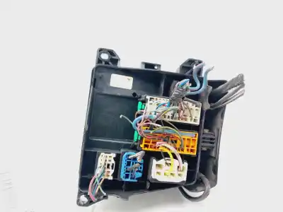 Second-hand car spare part fuse box unit for mazda premacy (cp) td active oem iam references 0139332g09  