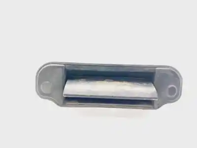 Peça sobressalente para automóvel em segunda mão puxador exterior de mala por mazda premacy (cp) td active referências oem iam lc6262410a