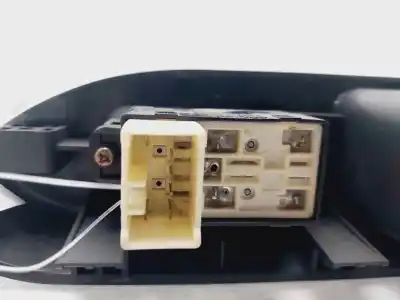 Peça sobressalente para automóvel em segunda mão botão / interruptor elevador vidro traseiro esquerdo por kia rio (bc) 1.5 ls berlina referências oem iam 935782d000