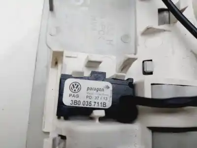 Автозапчасти б/у внутренний свет за seat leon (5f1) 2.0 tdi ссылки oem iam 1k0947133h  
