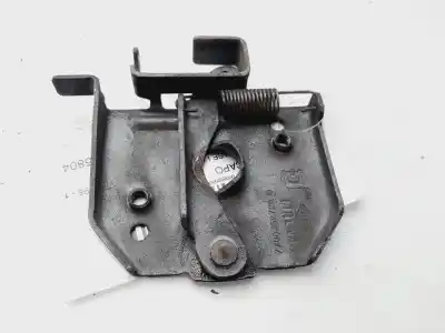 Second-hand car spare part bonnet lock for renault clio ii fase i (b/cbo) 1.9 d alize oem iam references 7700352729d  