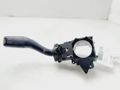 Peça sobressalente para automóvel em segunda mão comutador de piscas  por audi a4 avant (8e) 2.0 tdi (dpf) (125kw) referências oem iam 4e0953513e   Peça sobressalente para automóvel em segunda mão comutador de piscas  por audi a4 avant (8e) 2.0 tdi (dpf) (125kw) referências oem iam 4e0953513e